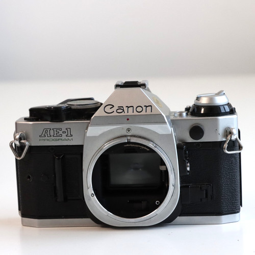 Canon program 35mm slr - ae-1,